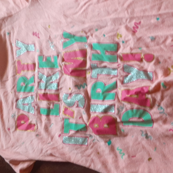 Shirt - Picture 2 of 4